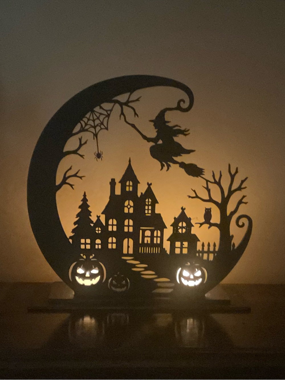 Wooden Halloween Moonlight Haunted House LED silhouette - Black